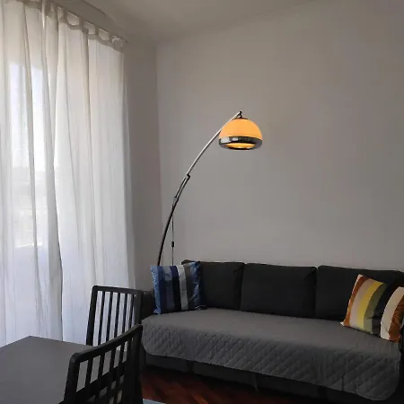 Apartment Duomo Lucania M3 - Barney's Milan